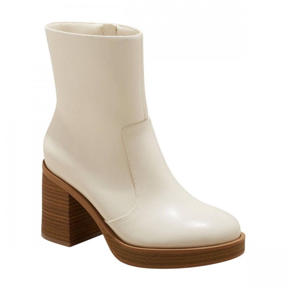 Universal Thread Cream Heeled Boots with Chunky Heel